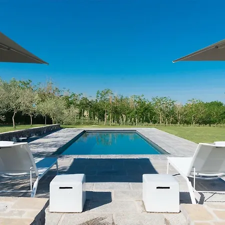 Chic X 2 Villa