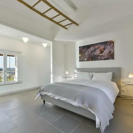 Chic X 2 Villa *